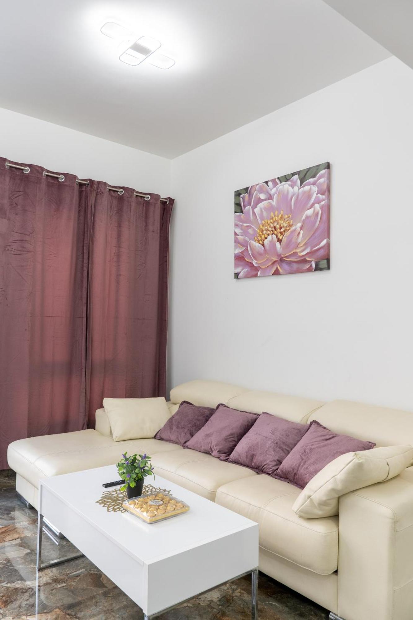 Apartamento Turistico Lux Center Валенсія Екстер'єр фото